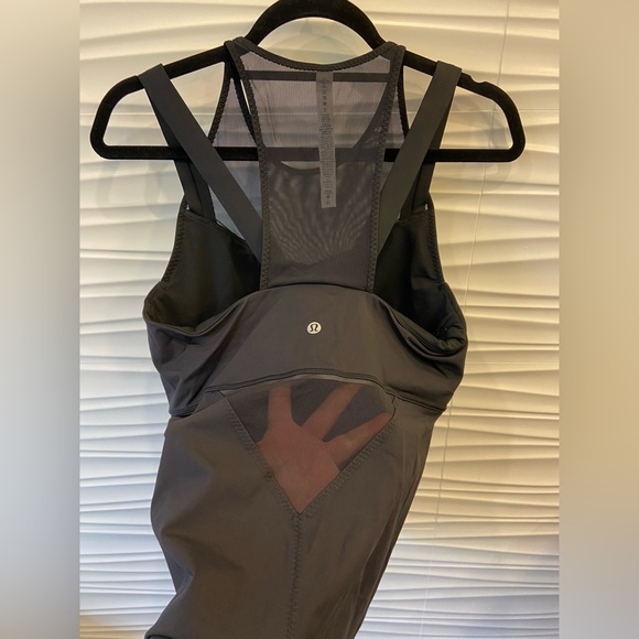NWT RARE Athletic Athleisure Lululemon Running In The City Tank Size 10 - Picture 10 of 14
